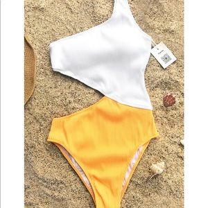 One Shoulder One-piece Swimsuit